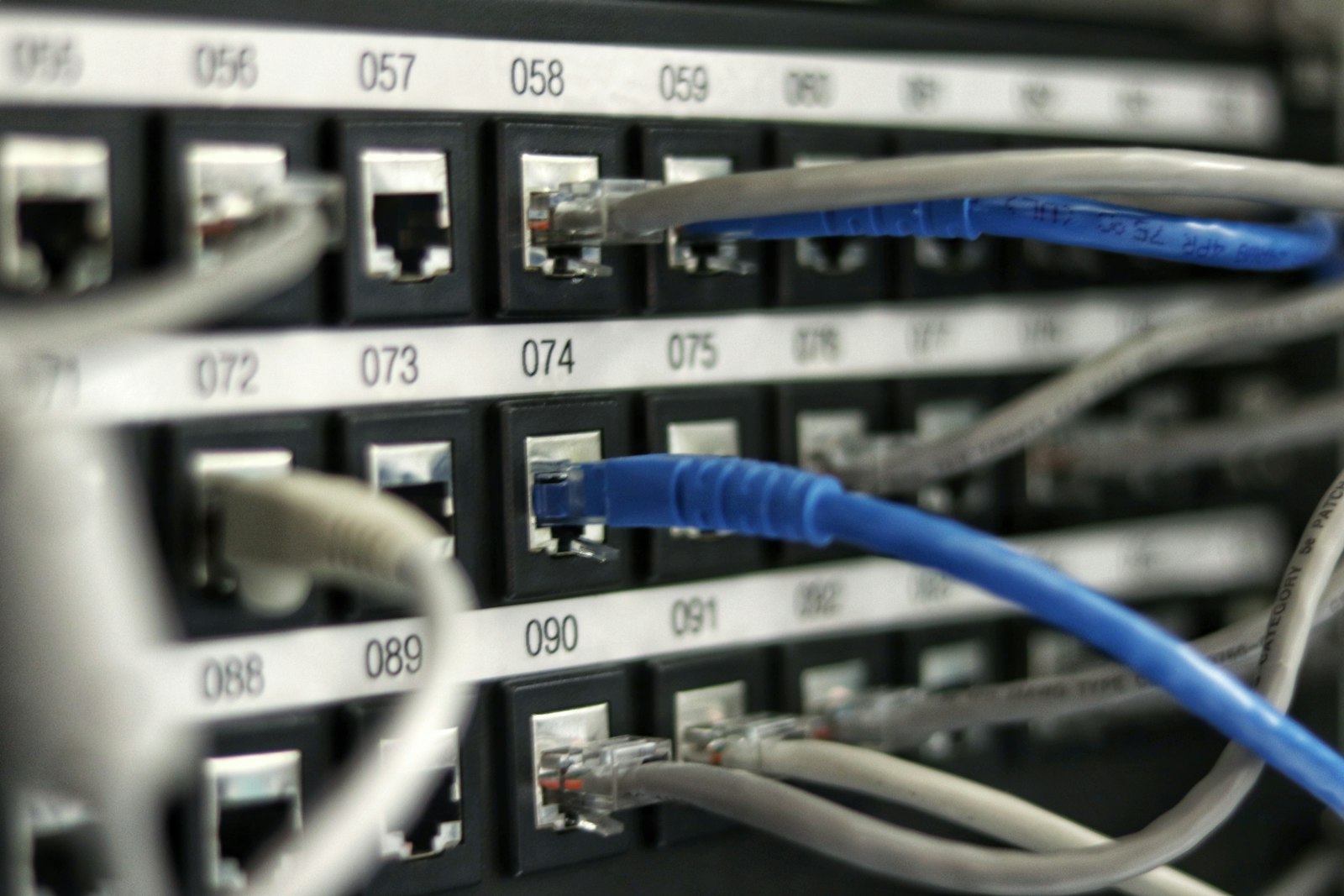 NetApp Posts Record $1.95B Quarter as AI Data Wins Quadruple Year on Year